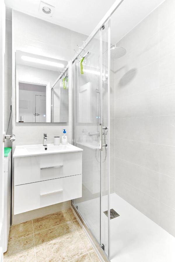 Cozy Apartment Near Playa Del Cura In Torrevieja Luaran gambar