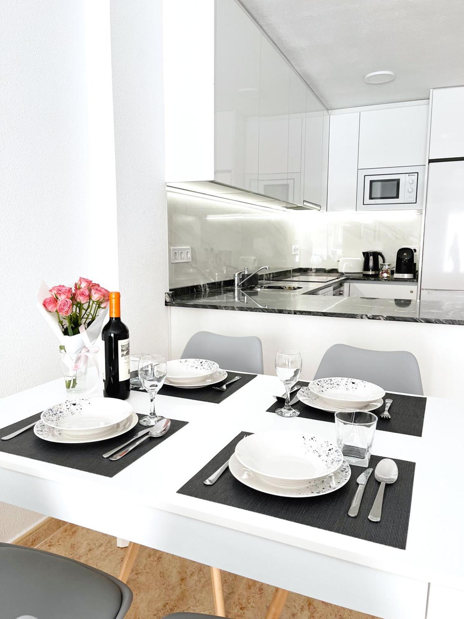 Cozy Apartment Near Playa Del Cura In Torrevieja Luaran gambar